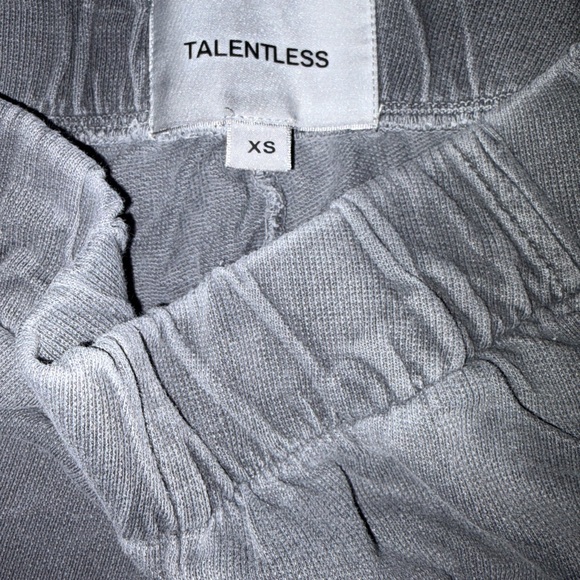TALENTLESS set - Picture 5 of 5
